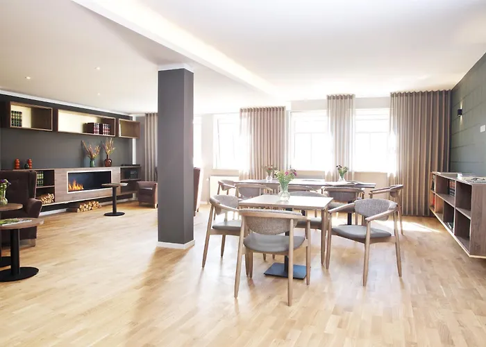 Rosengarten Apartments Fuerth, Moderne Serviced Apartments In Citylage, Ganze Ferienwohnung 50 M2, Nahe Nuernberg, Metro, Sauna
