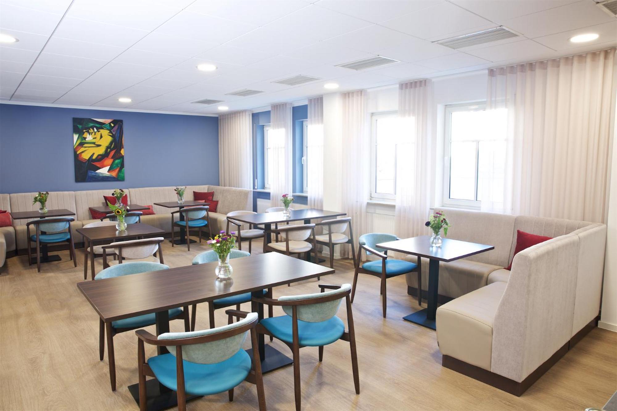 Apartment Rosengarten Fuerth, Moderne Serviced In Citylage, Ganze 50 M2, Nahe Nuernberg, Metro, Sauna