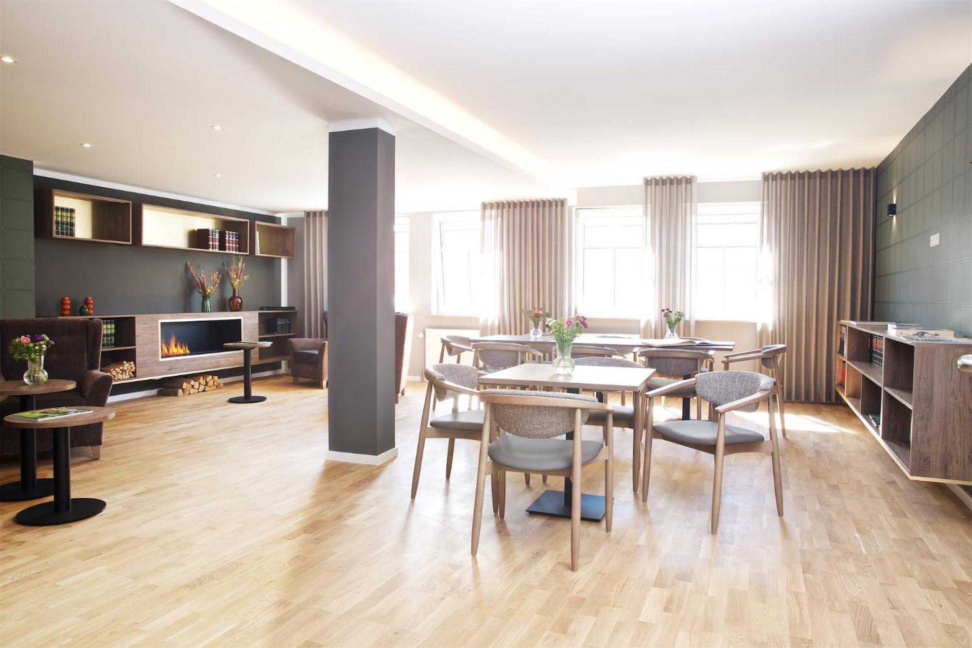 Rosengarten Fuerth, Moderne Serviced In Citylage, Ganze 50 M2, Nahe Nuernberg, Metro, Sauna Fuerth