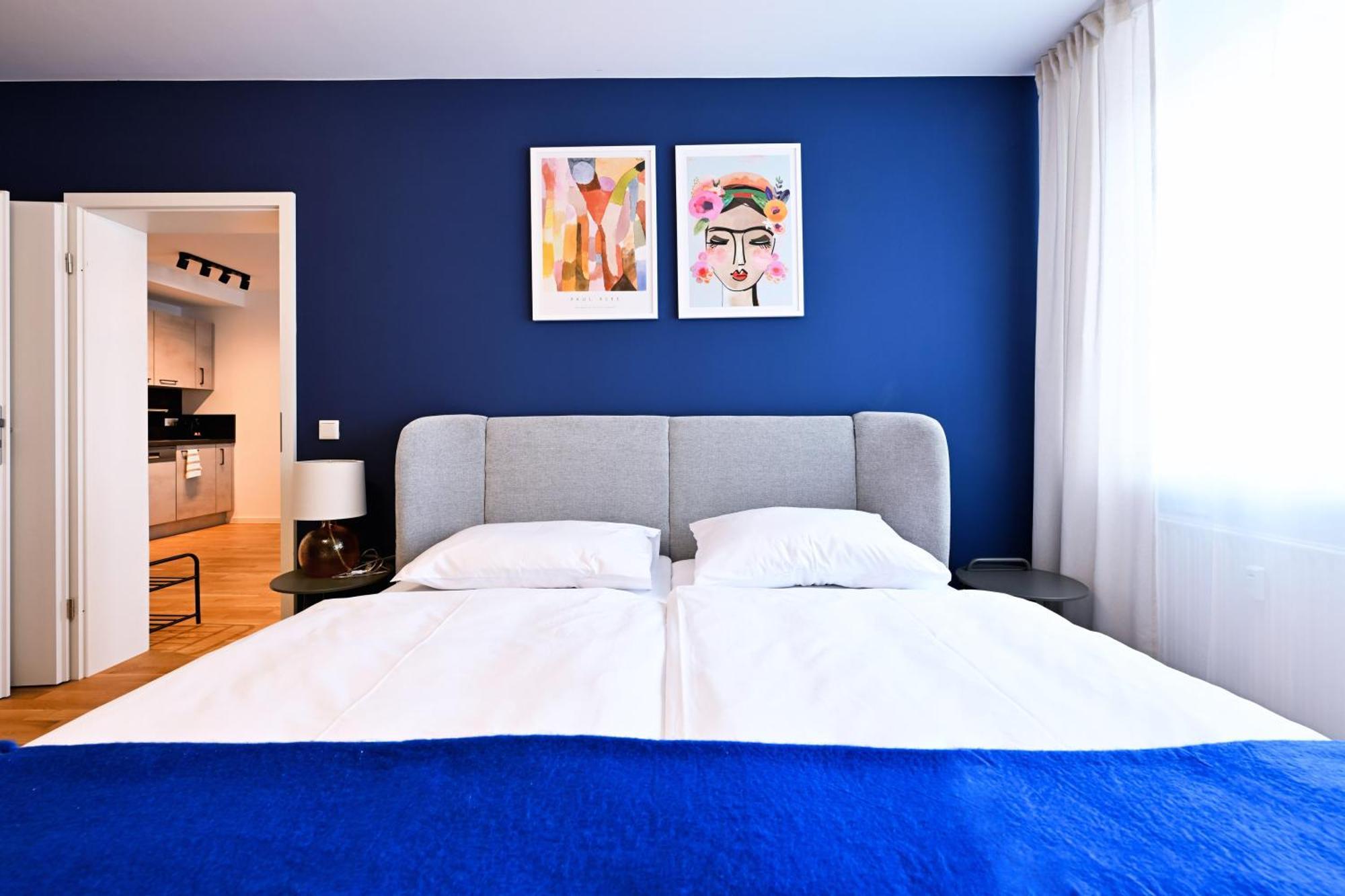 Apartment Rosengarten Fuerth, Moderne Serviced In Citylage, Ganze 50 M2, Nahe Nuernberg, Metro, Sauna Fuerth