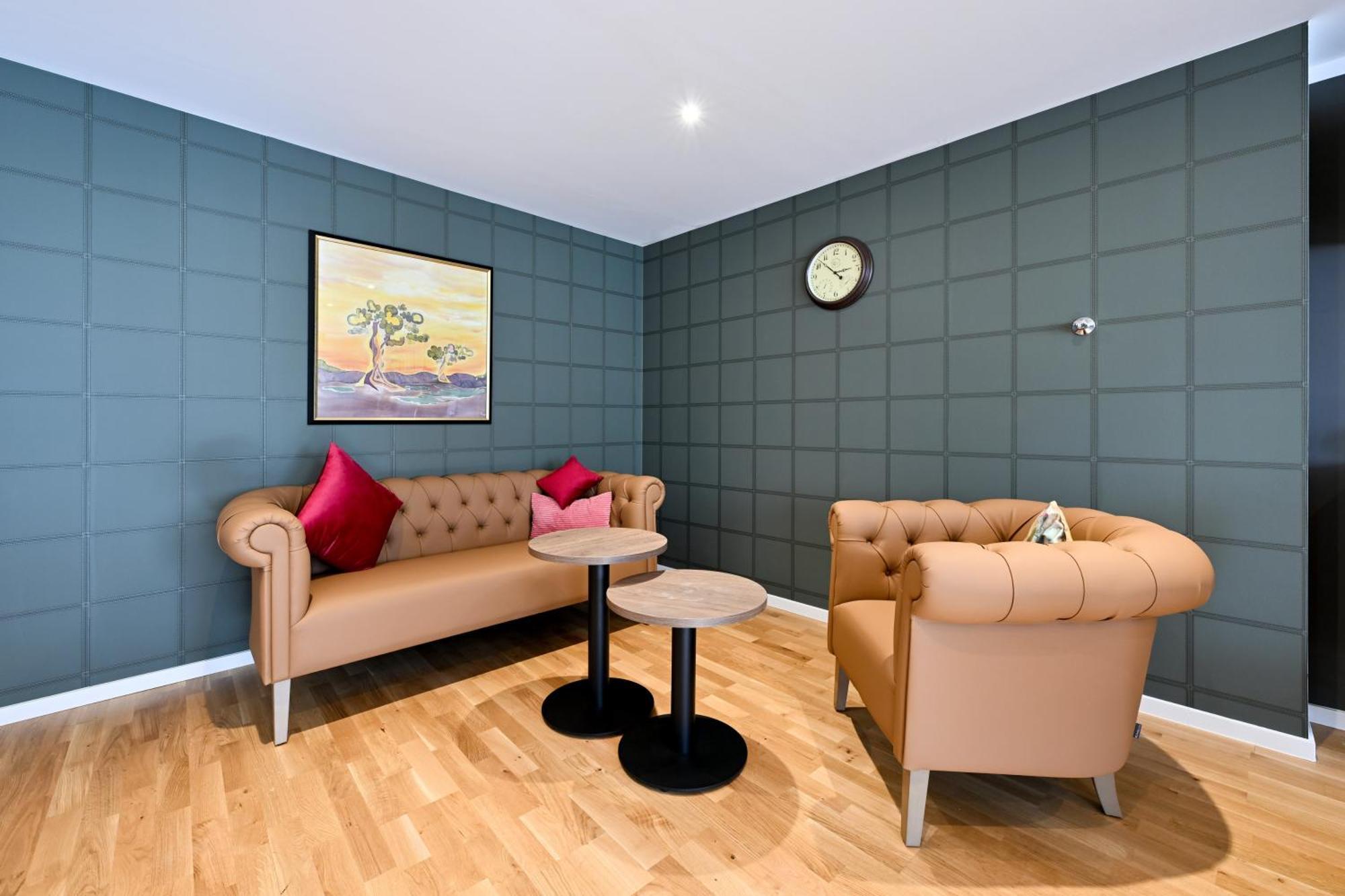 Rosengarten Fuerth, Moderne Serviced In Citylage, Ganze 50 M2, Nahe Nuernberg, Metro, Sauna Fuerth