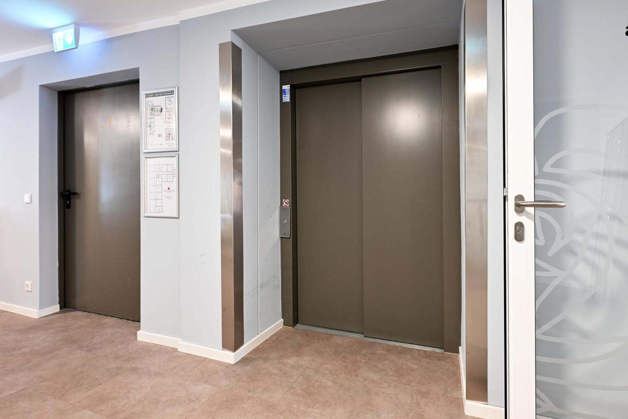 Rosengarten Fuerth, Moderne Serviced In Citylage, Ganze 50 M2, Nahe Nuernberg, Metro, Sauna