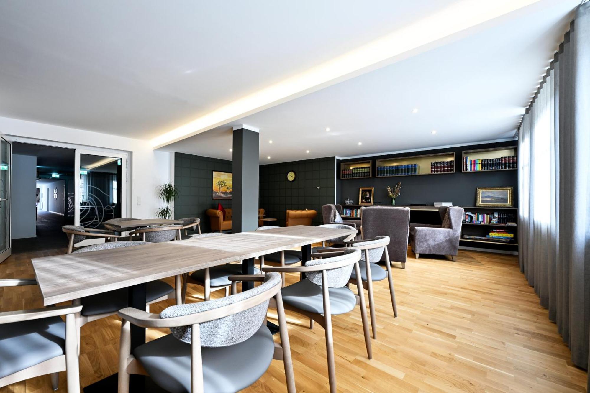Rosengarten Fuerth, Moderne Serviced In Citylage, Ganze 50 M2, Nahe Nuernberg, Metro, Sauna *