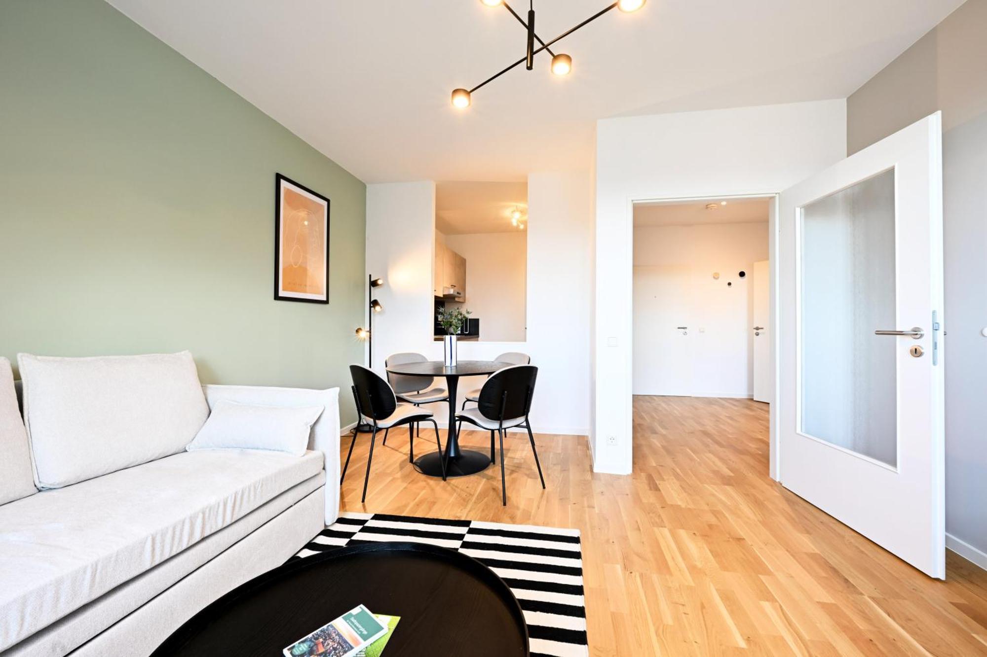 Rosengarten Fuerth, Moderne Serviced In Citylage, Ganze 50 M2, Nahe Nuernberg, Metro, Sauna Apartment *