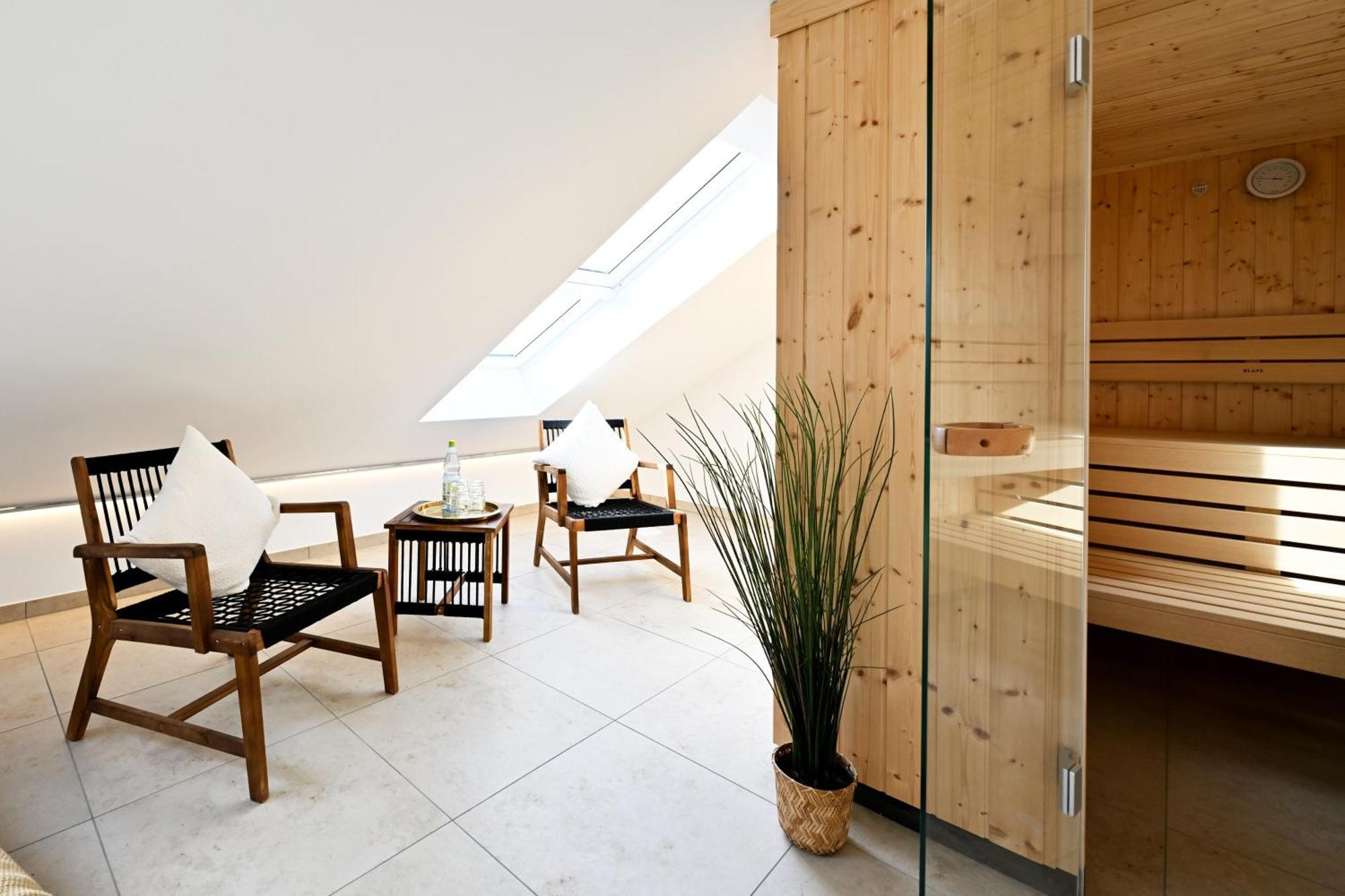 Rosengarten Fuerth, Moderne Serviced In Citylage, Ganze 50 M2, Nahe Nuernberg, Metro, Sauna Apartment *