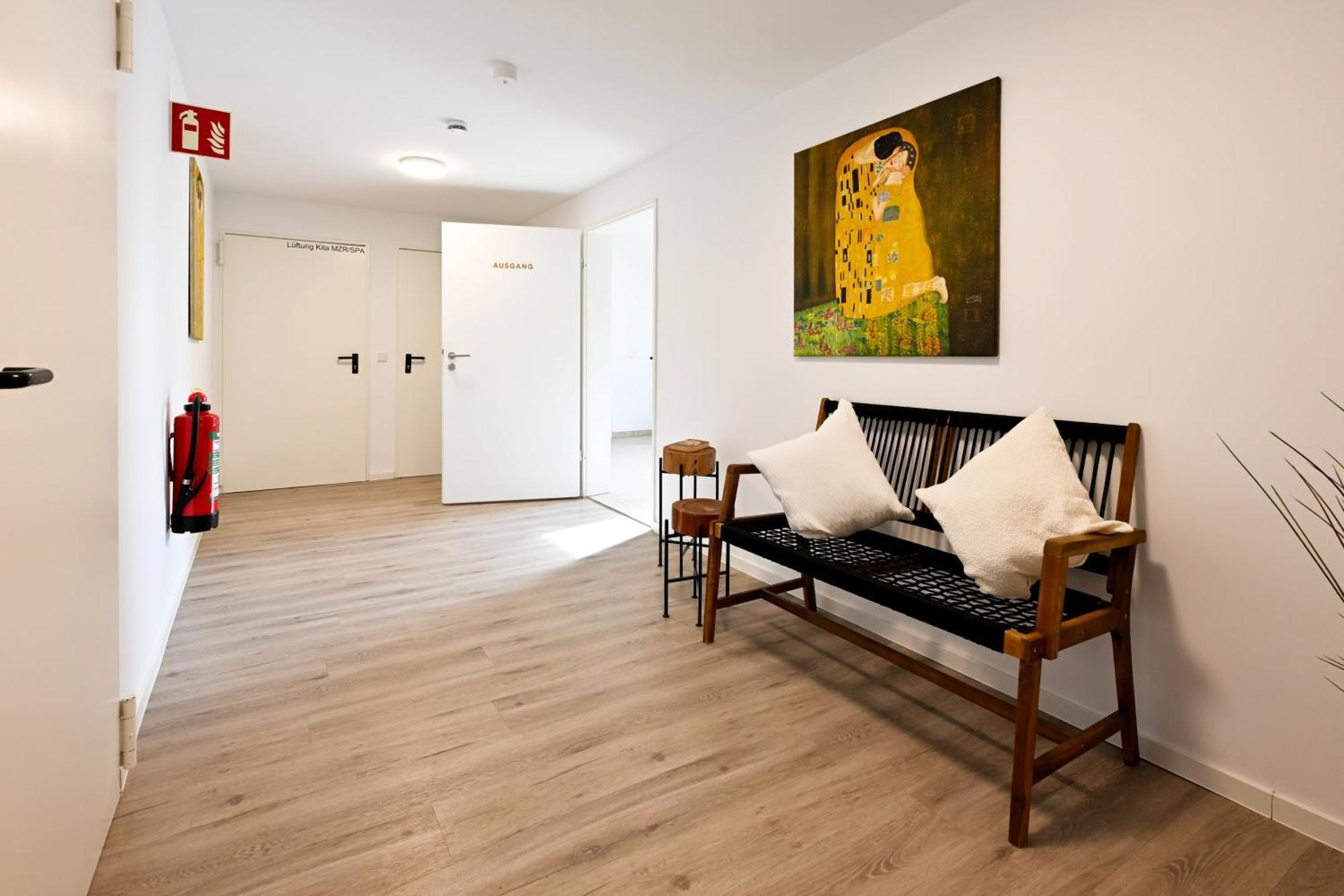 Rosengarten Fuerth, Moderne Serviced In Citylage, Ganze 50 M2, Nahe Nuernberg, Metro, Sauna Apartment *