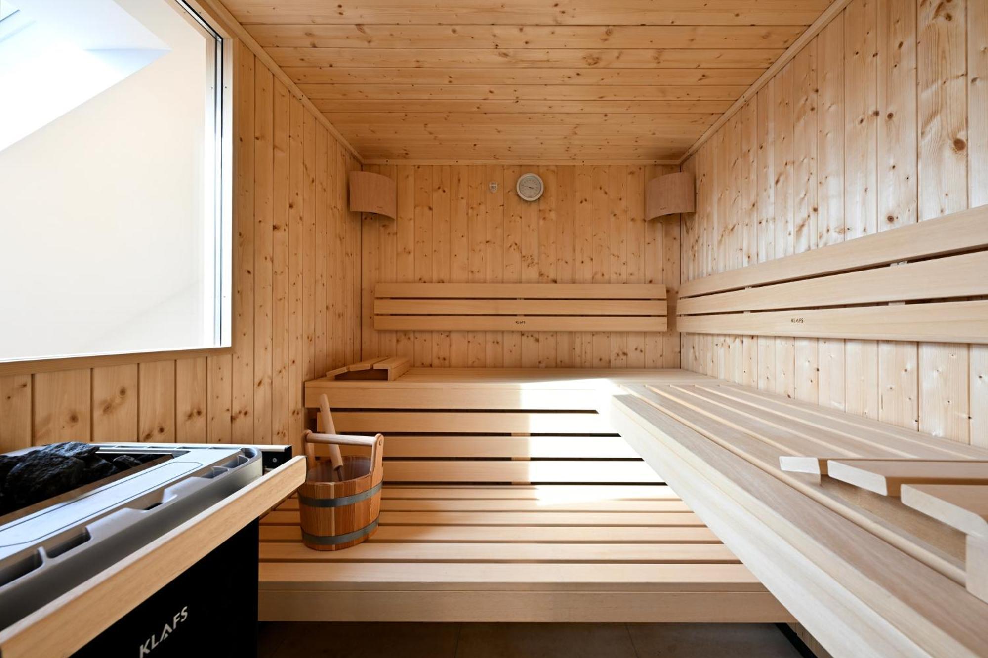 Rosengarten Fuerth, Moderne Serviced In Citylage, Ganze 50 M2, Nahe Nuernberg, Metro, Sauna Fuerth