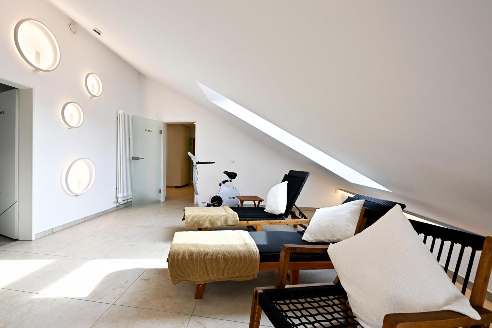 Rosengarten Fuerth, Moderne Serviced In Citylage, Ganze 50 M2, Nahe Nuernberg, Metro, Sauna Apartment