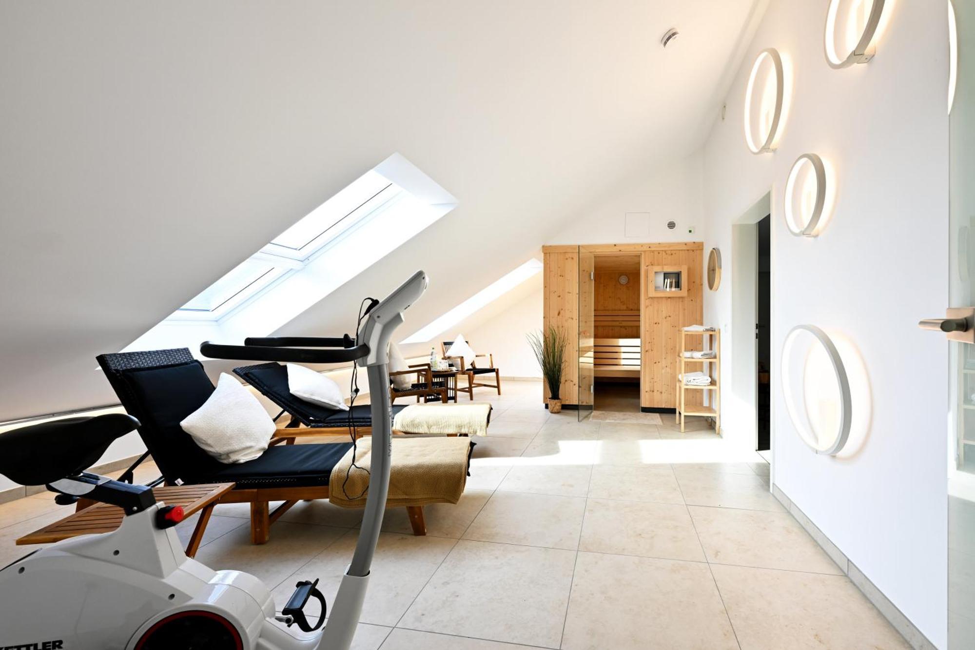 Rosengarten Fuerth, Moderne Serviced In Citylage, Ganze 50 M2, Nahe Nuernberg, Metro, Sauna Apartment