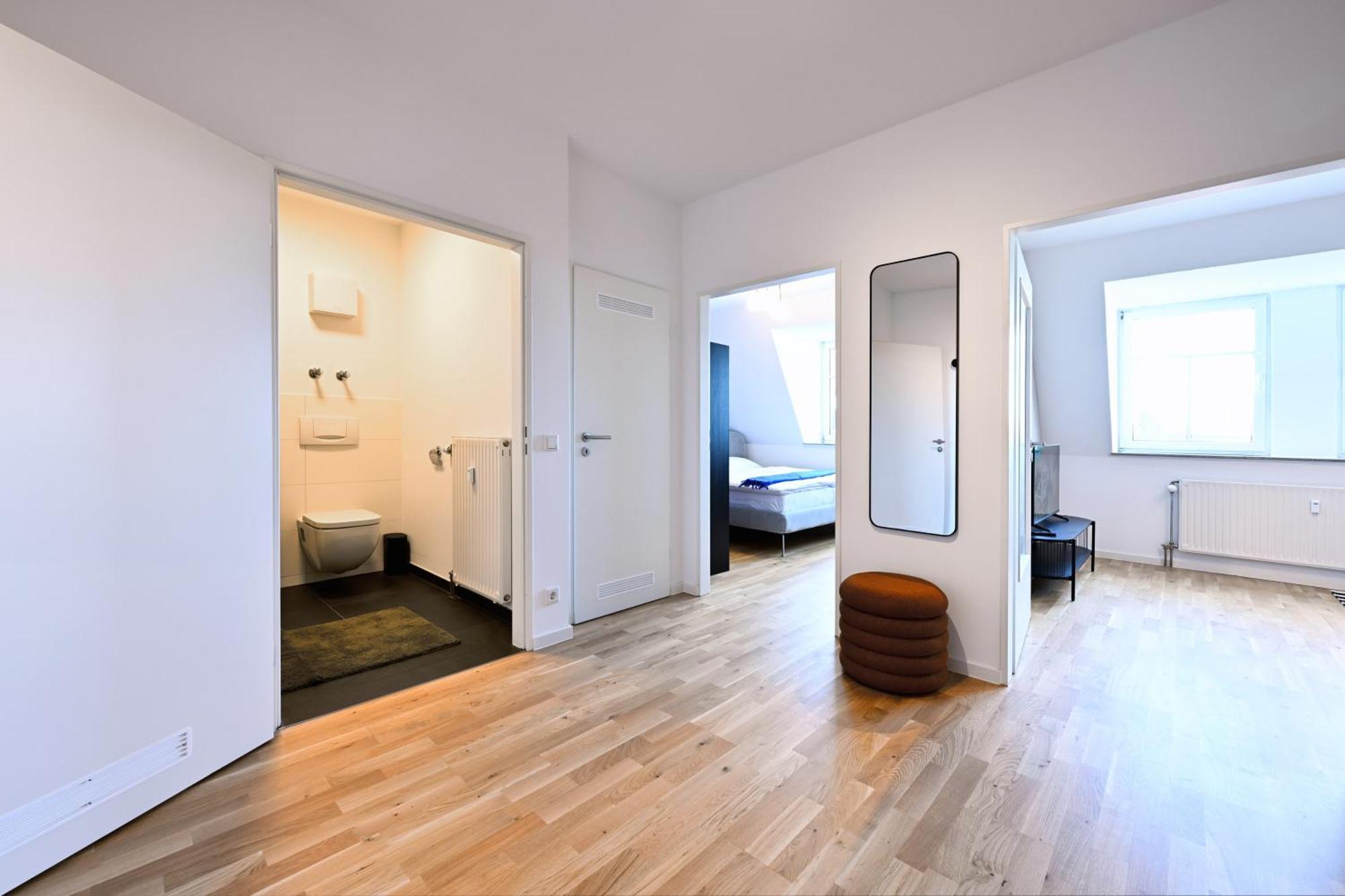 Apartment Rosengarten Fuerth, Moderne Serviced In Citylage, Ganze 50 M2, Nahe Nuernberg, Metro, Sauna *